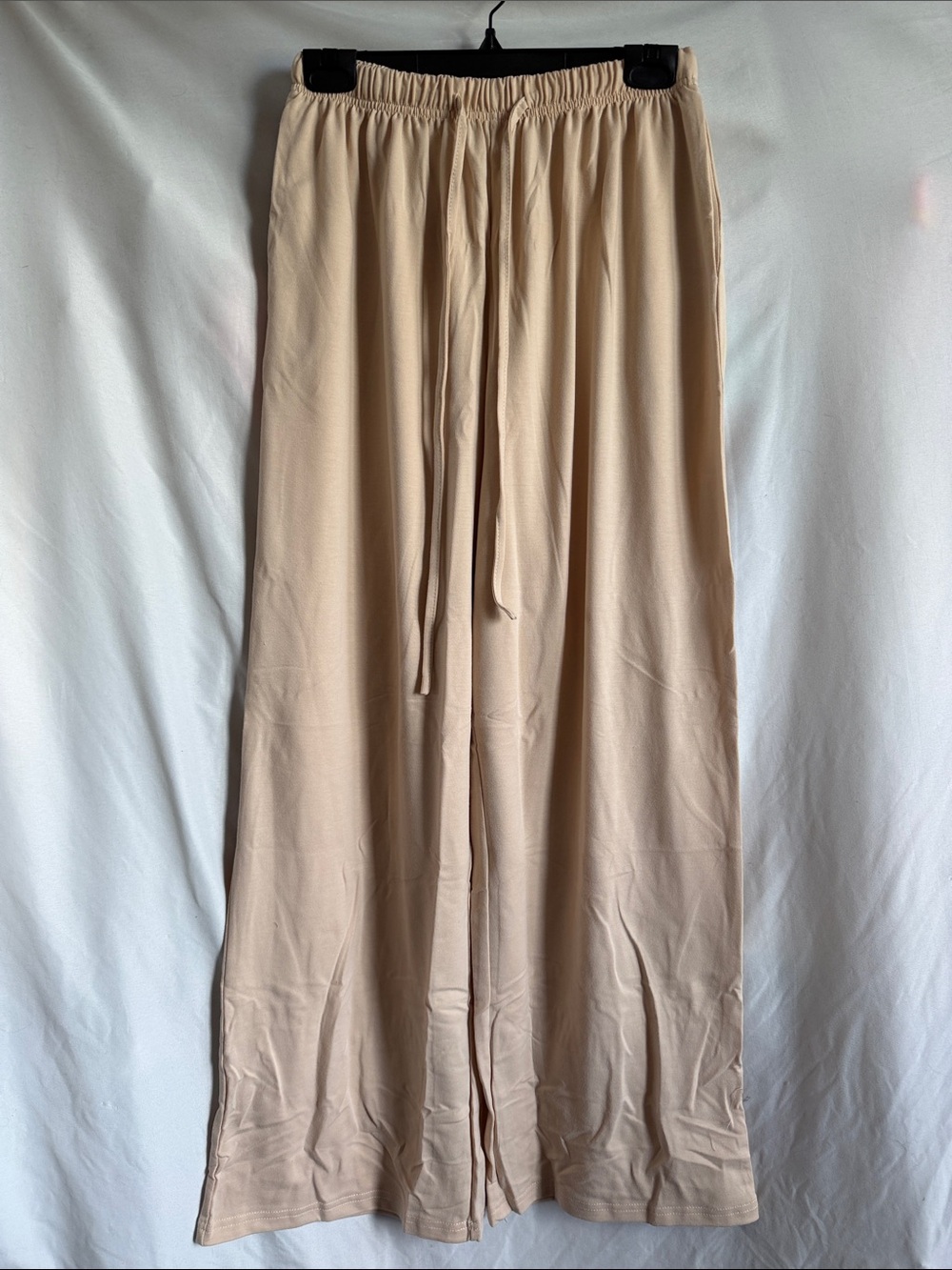 Relaxed Wide-Leg Drawstring Pants in Light Beige